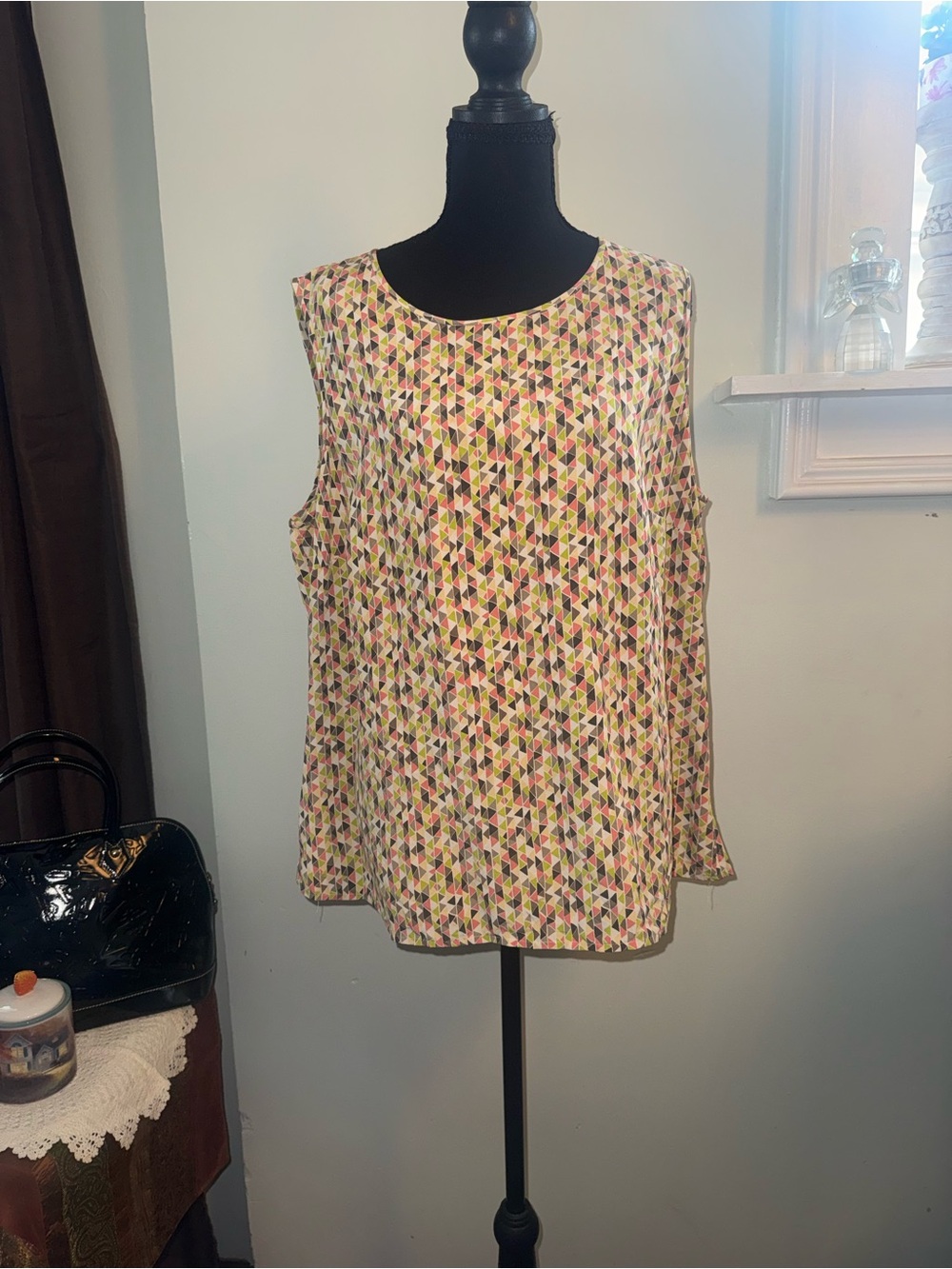Kate Hill Pink Yellow Geometric Scoop Neck Tank